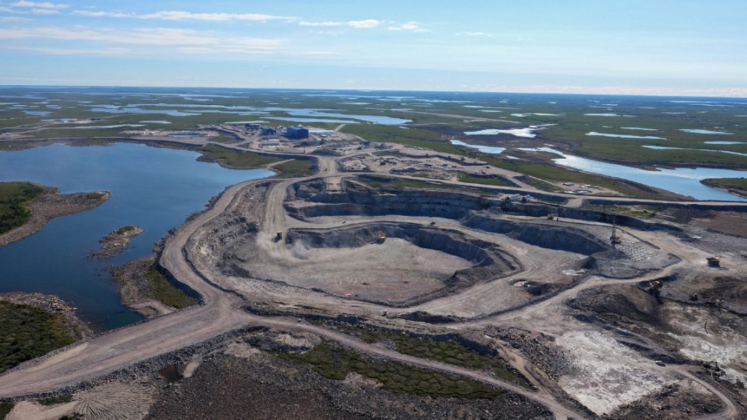 Canadá inició la apertura de una de las minas de diamantes más grandes Canadá inició la apertura de una de las minas de diamantes más grandes