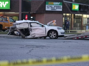 Un grave accidente en London envió a cuatro personas al hospital