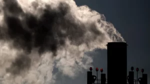 El plan de reducción de emisiones de Canadá es insuficiente: comisionado de Medio Ambiente